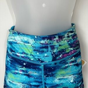 NWT Reebok Celestial Shorts in Size Medium